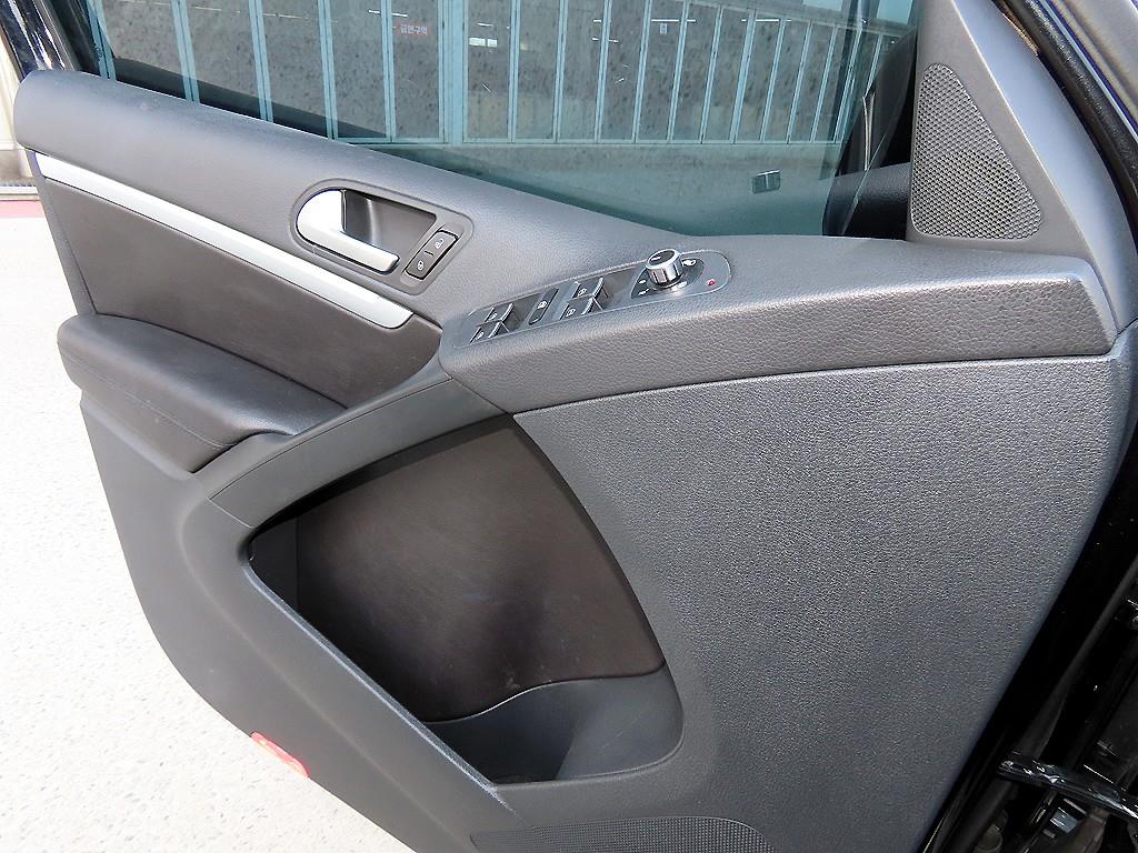 Volkswagen Tiguan - Vista 11