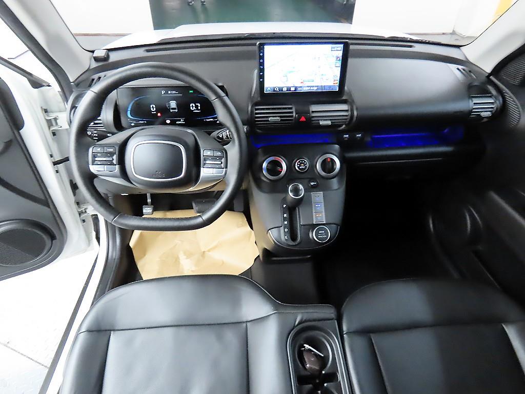 HYUNDAI Casper - Vista 7