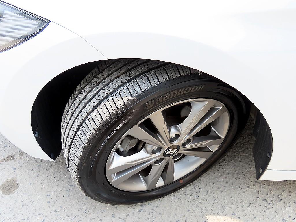 HYUNDAI Avante 2016 Blanco - Importación desde Corea - HF Imports Iquique - Foto 20