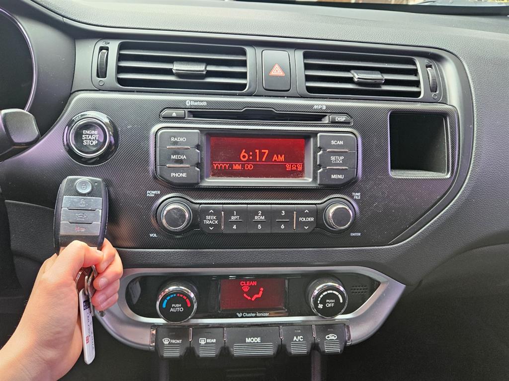 KIA Pride - Vista 10