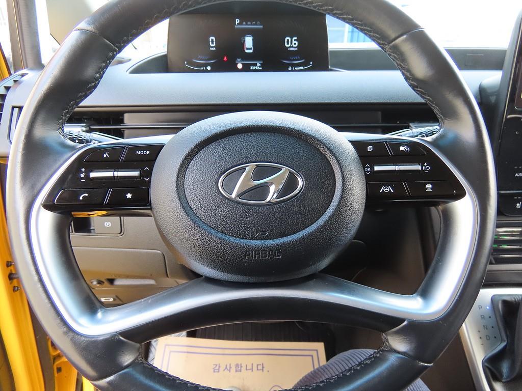 HYUNDAI Staria - Vista 10