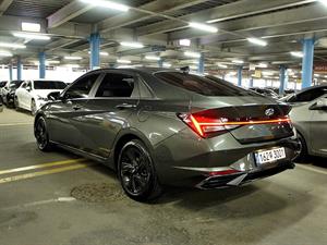 HYUNDAI Avante - Vista 8