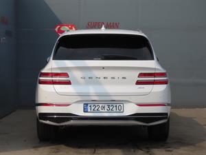 Genesis GV80 - Vista 8