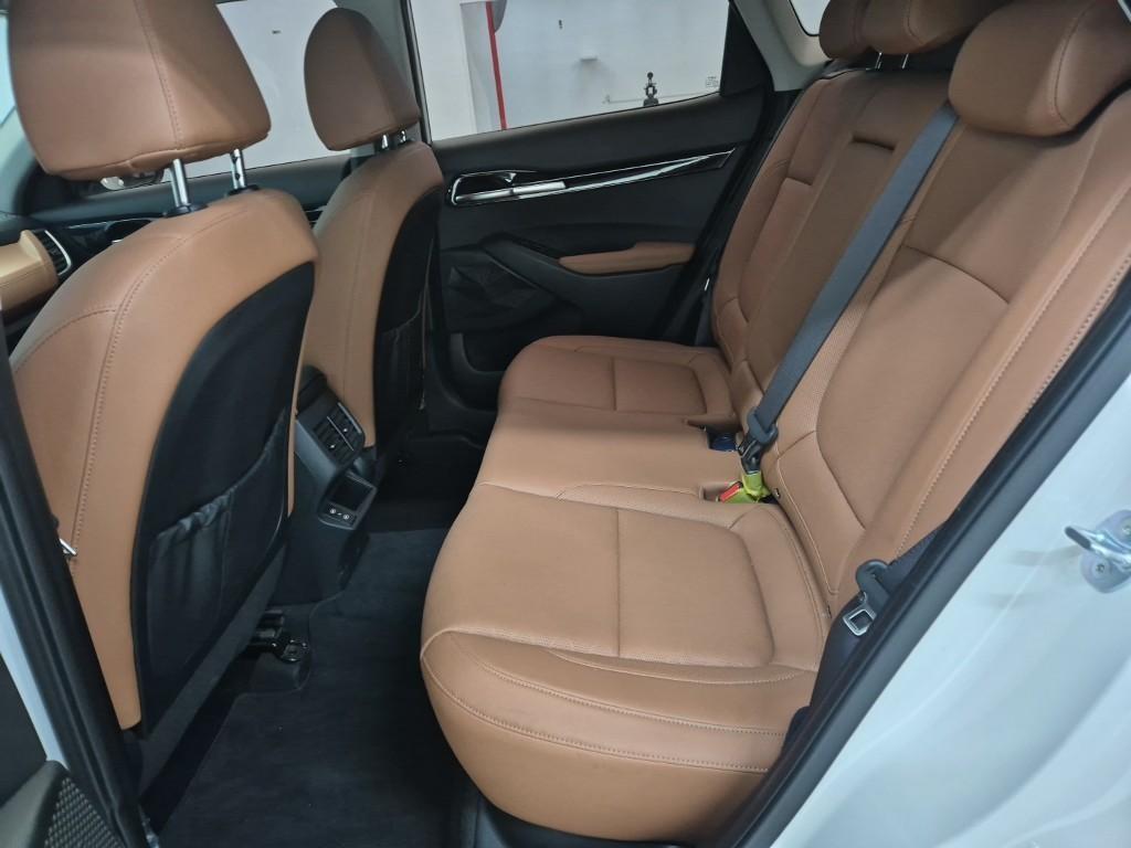 KIA Seltos - Vista 12