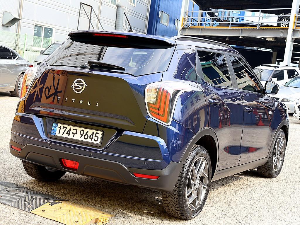Ssangyong Tivoli - Vista 7