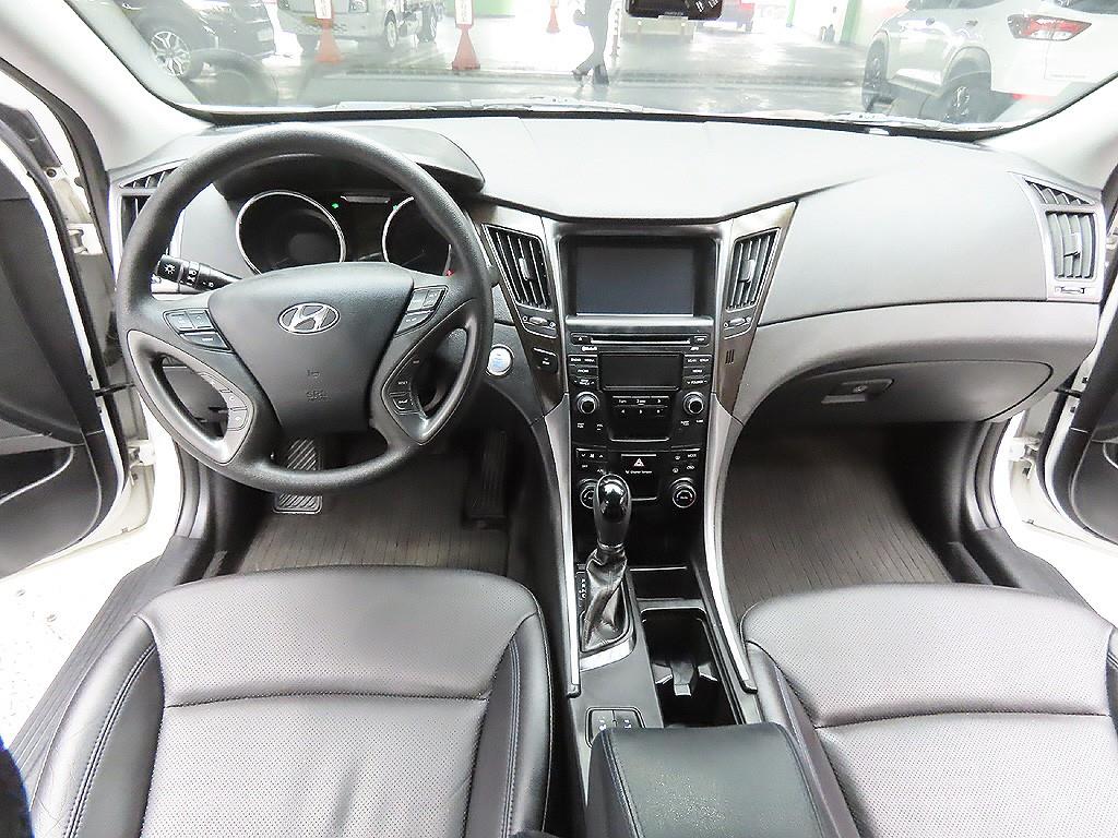 HYUNDAI Sonata 2014 Blanco - Importación desde Corea - HF Imports Iquique - Foto 9