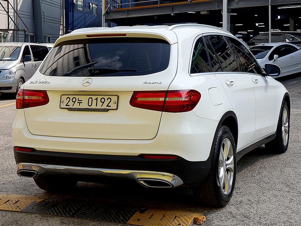 Mercedes Benz GLC Class - Vista 7