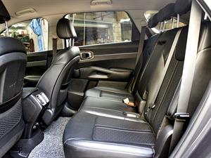 KIA Sorento - Vista 12
