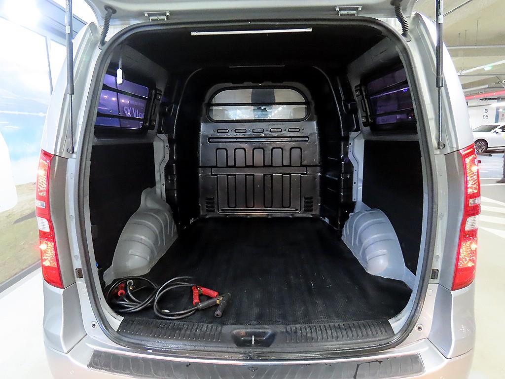 HYUNDAI Starex 2016 Gris - Importación desde Corea - HF Imports Iquique - Foto 18