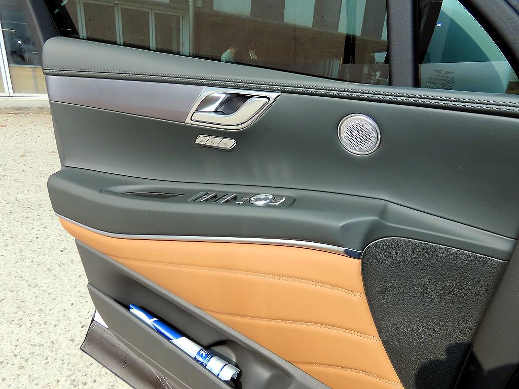 Genesis GV80 - Vista 12