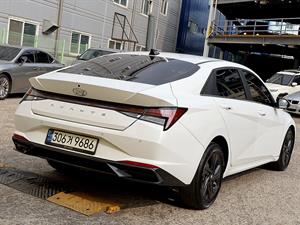 HYUNDAI Avante - Vista 8