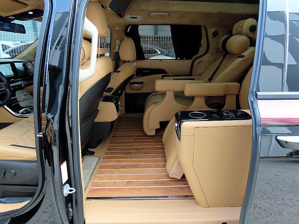 KIA Carnival - Vista 6