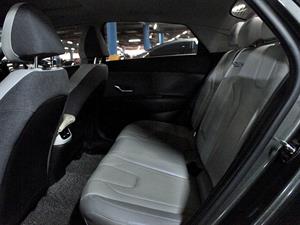 HYUNDAI Avante - Vista 12