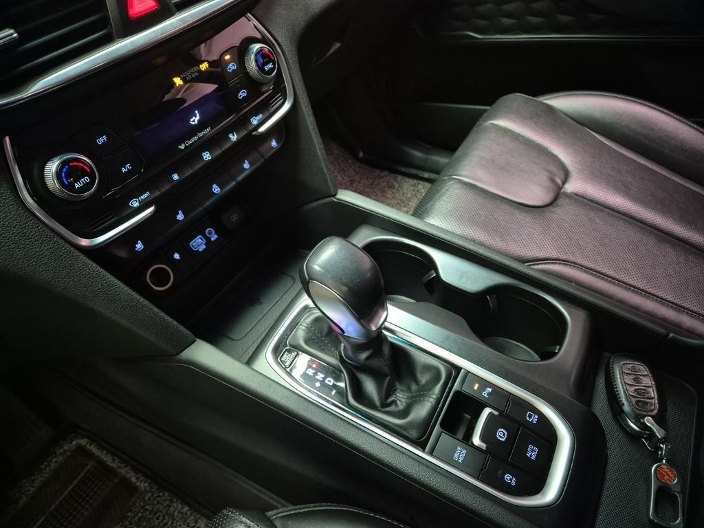 HYUNDAI Santa Fe - Vista 8