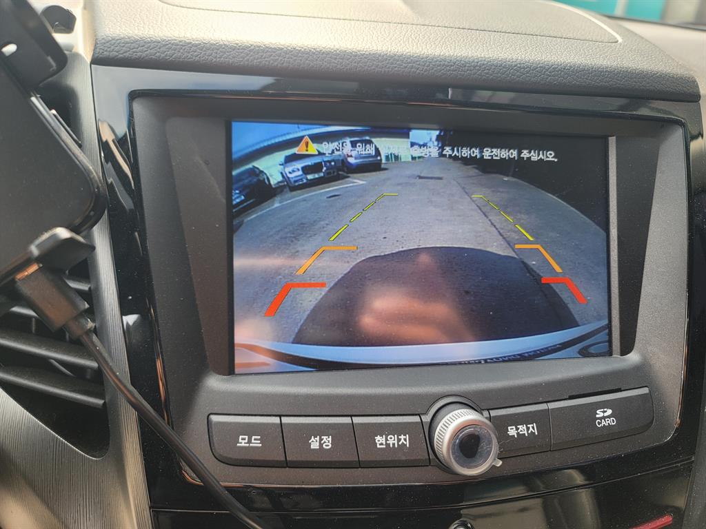 Ssangyong Tivoli 2019 Blanco - Importación desde Corea - HF Imports Iquique - Foto 15