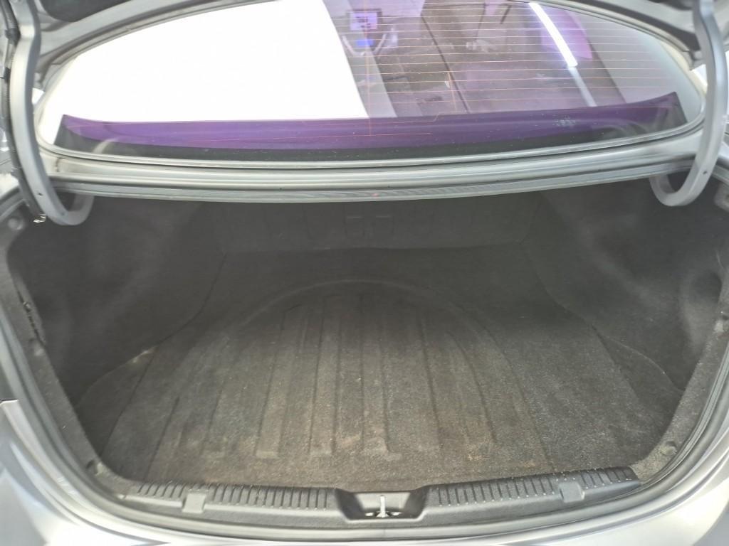 HYUNDAI Avante 2012 Gris - Importación desde Corea - HF Imports Iquique - Foto 18