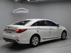 HYUNDAI Sonata - Vista 8