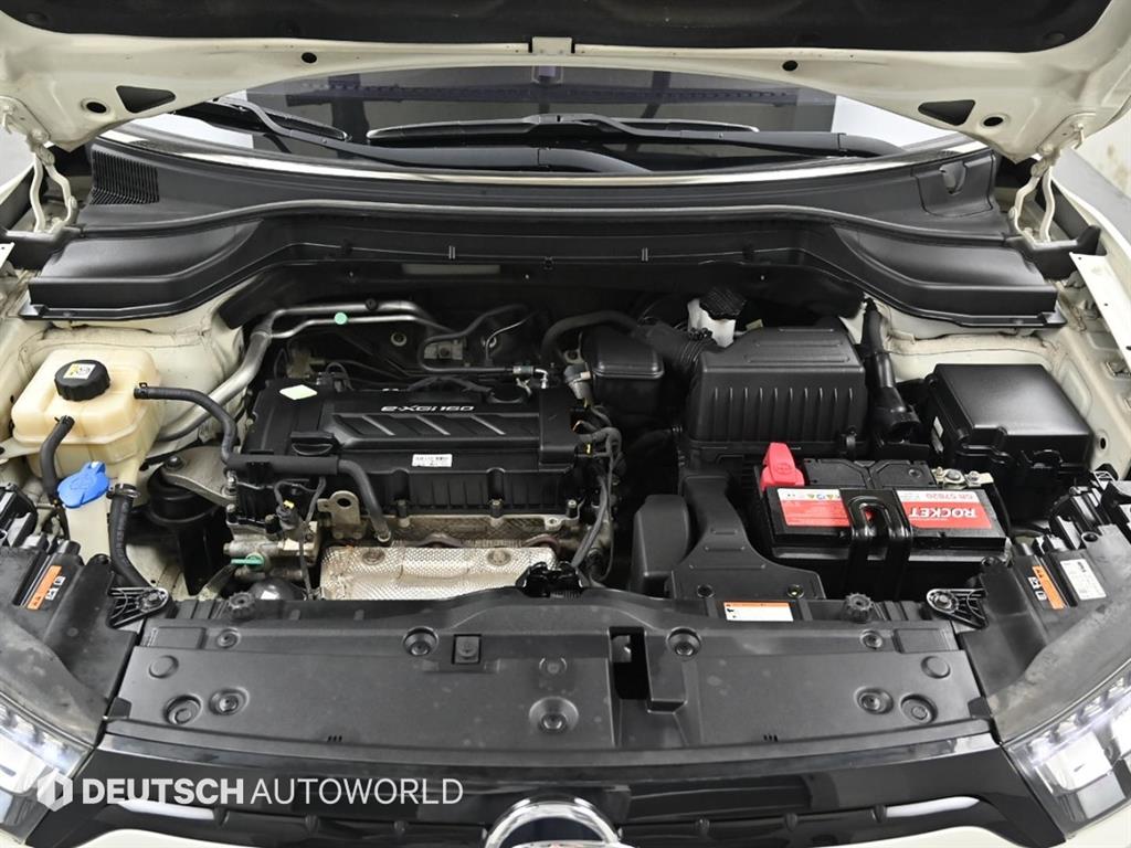 Ssangyong Tivoli - Vista 6