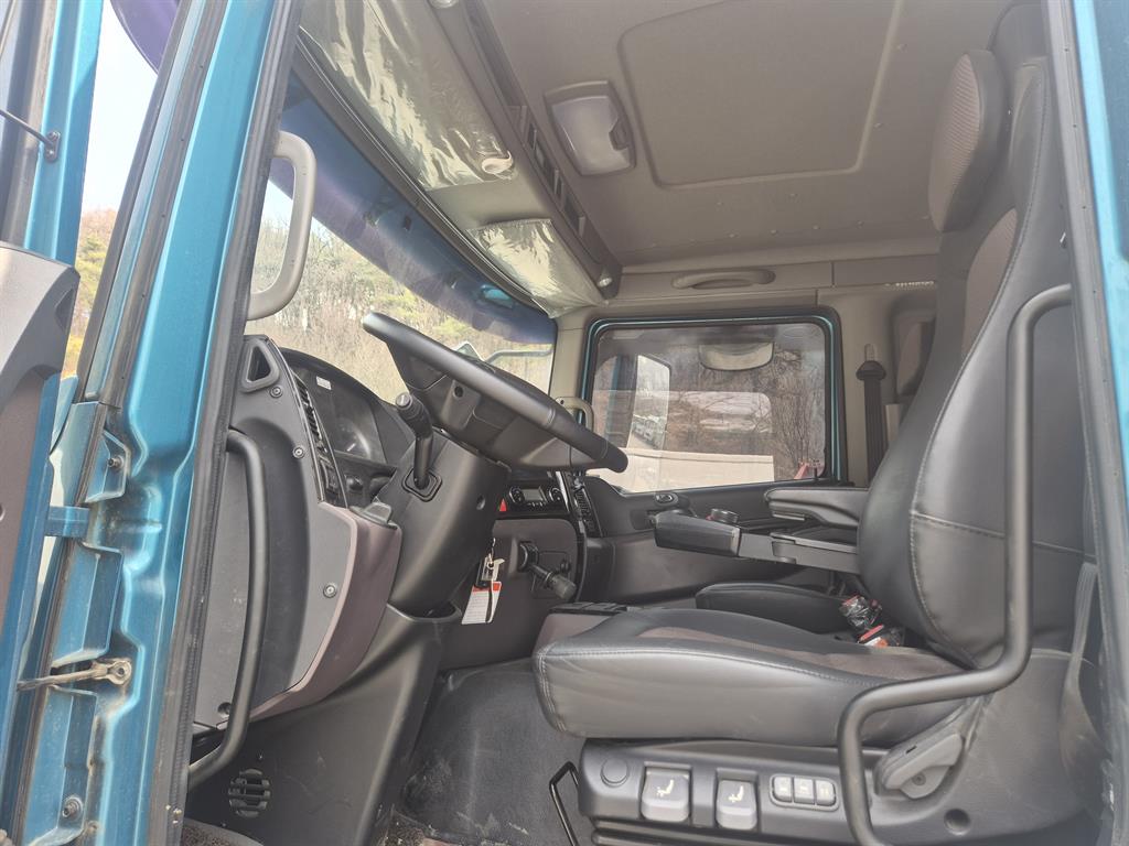 medium and large cargo Cargo - Vista 10