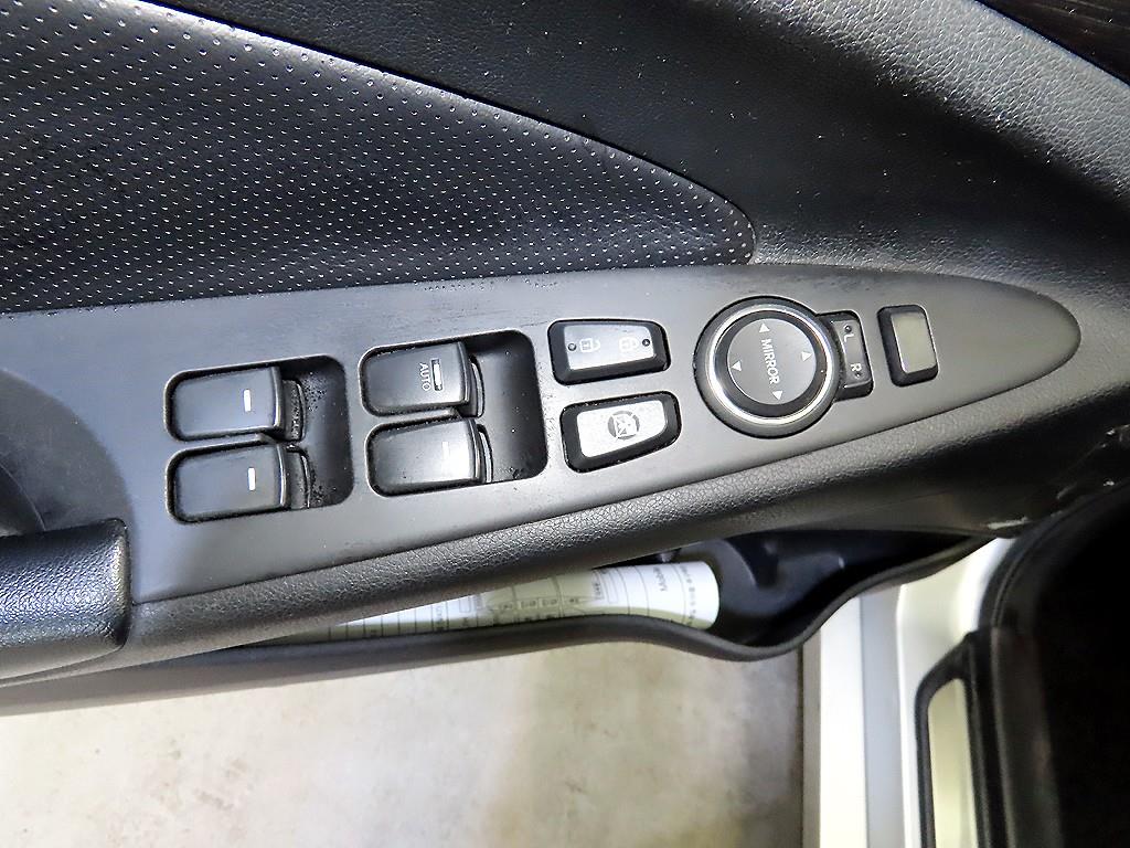 HYUNDAI Sonata 2012 Blanco - Importación desde Corea - HF Imports Iquique - Foto 13