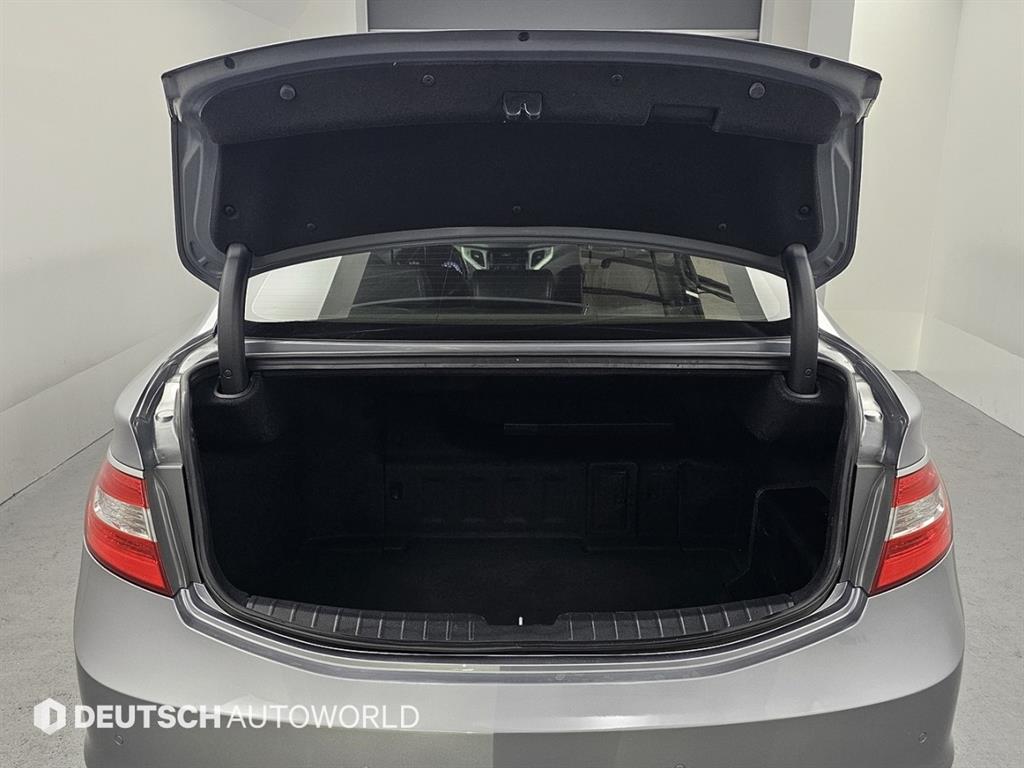 HYUNDAI Grandeur 2016 Gris - Importación desde Corea - HF Imports Iquique - Foto 19