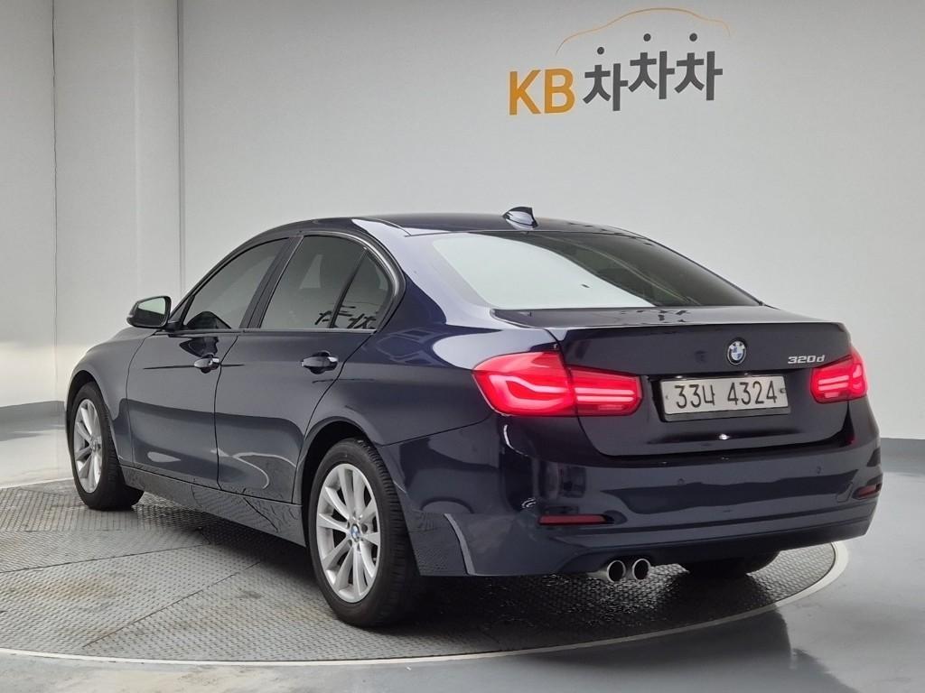 BMW 3 series - Vista 4