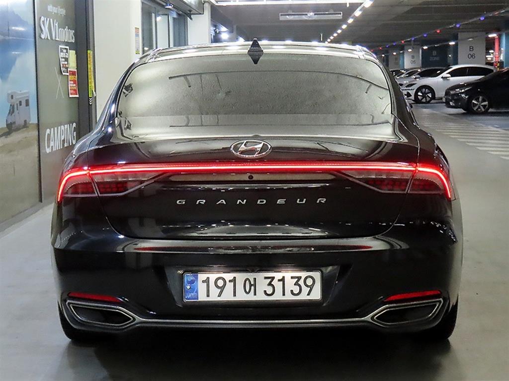 HYUNDAI Grandeur - Vista 5