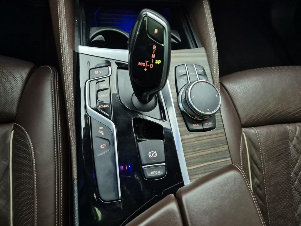 BMW 5 Series - Vista 8