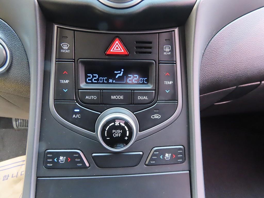 HYUNDAI Avante 2014 Gris - Importación desde Corea - HF Imports Iquique - Foto 13