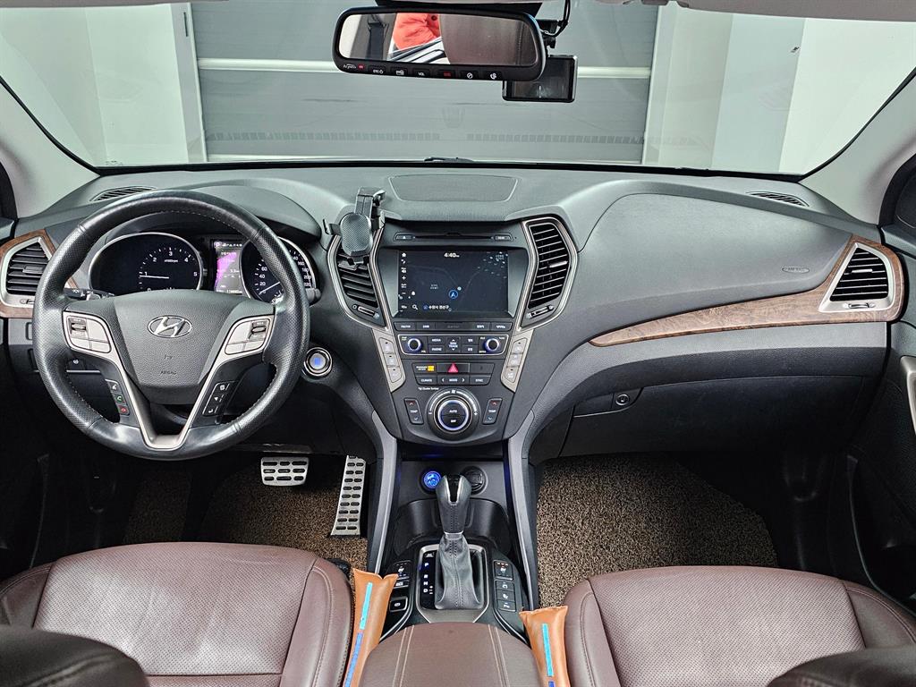 HYUNDAI Santa Fe - Vista 7