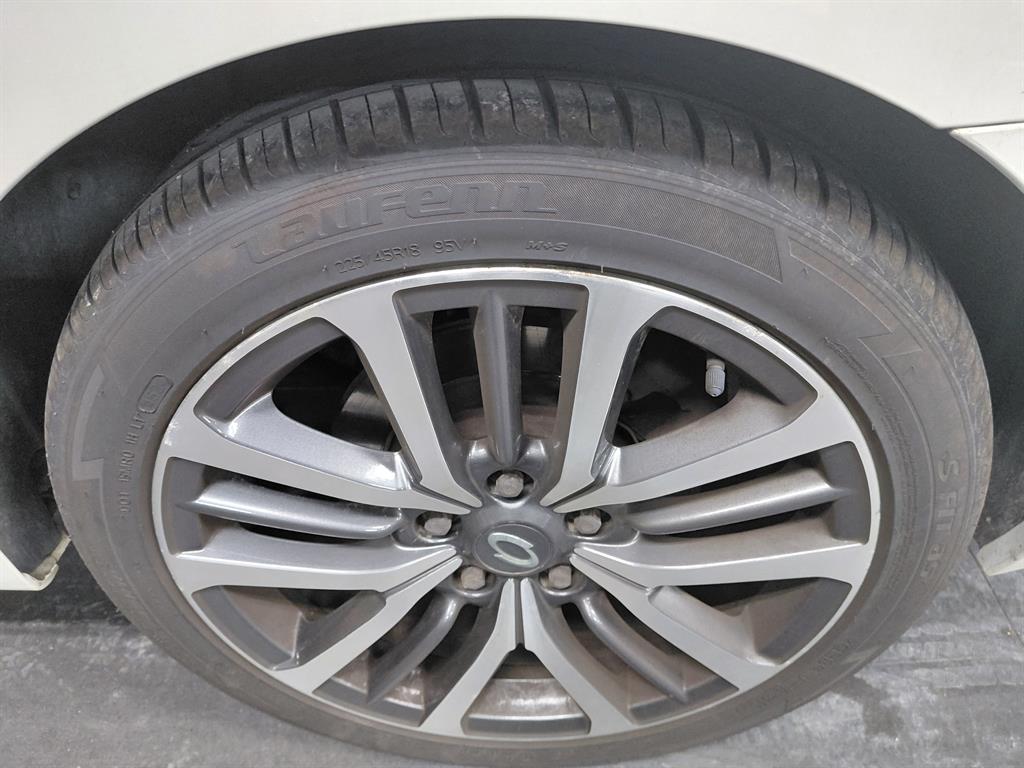 SAMSUNG SM5 - Vista 9