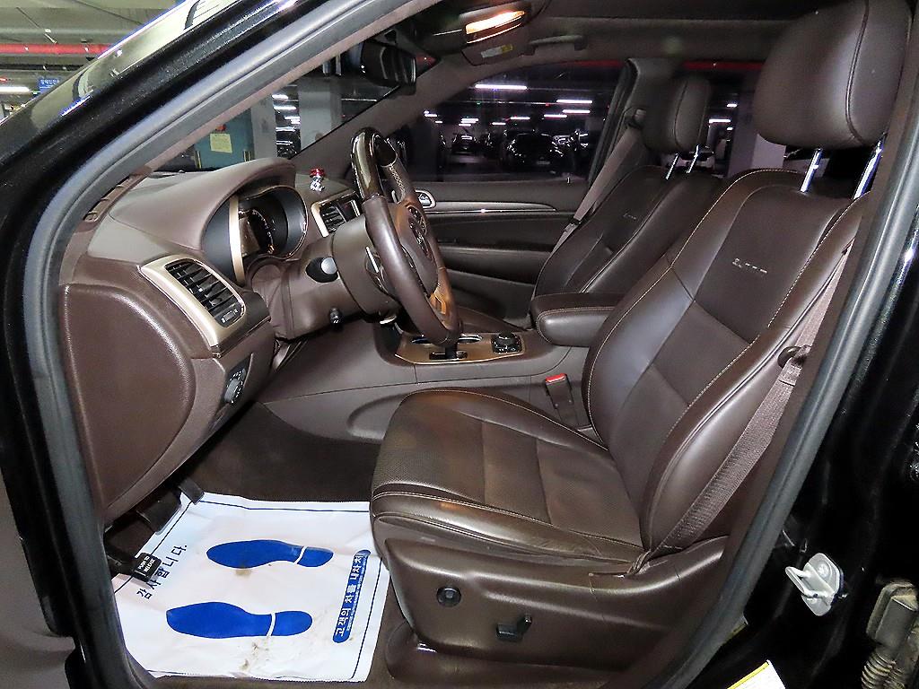 Jeep Cherokee - Vista 6