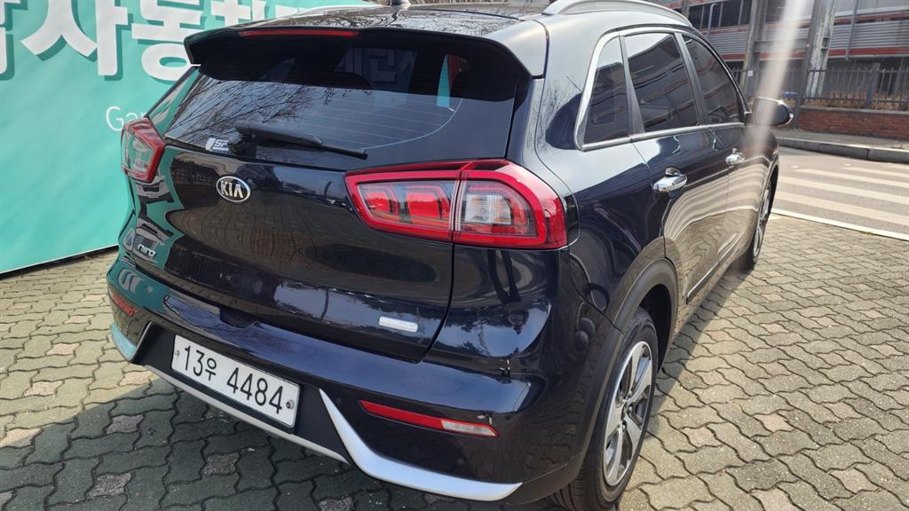 KIA Niro - Vista 6