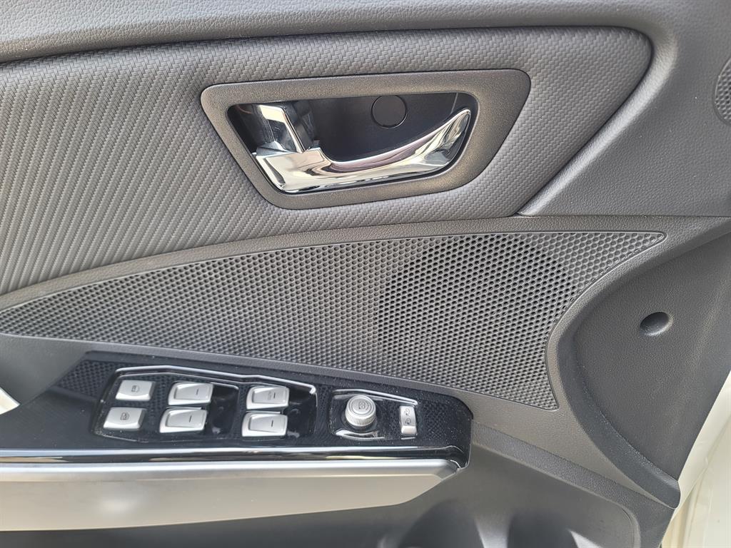 Ssangyong Tivoli - Vista 8