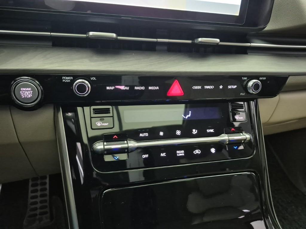 KIA Carnival - Vista 10