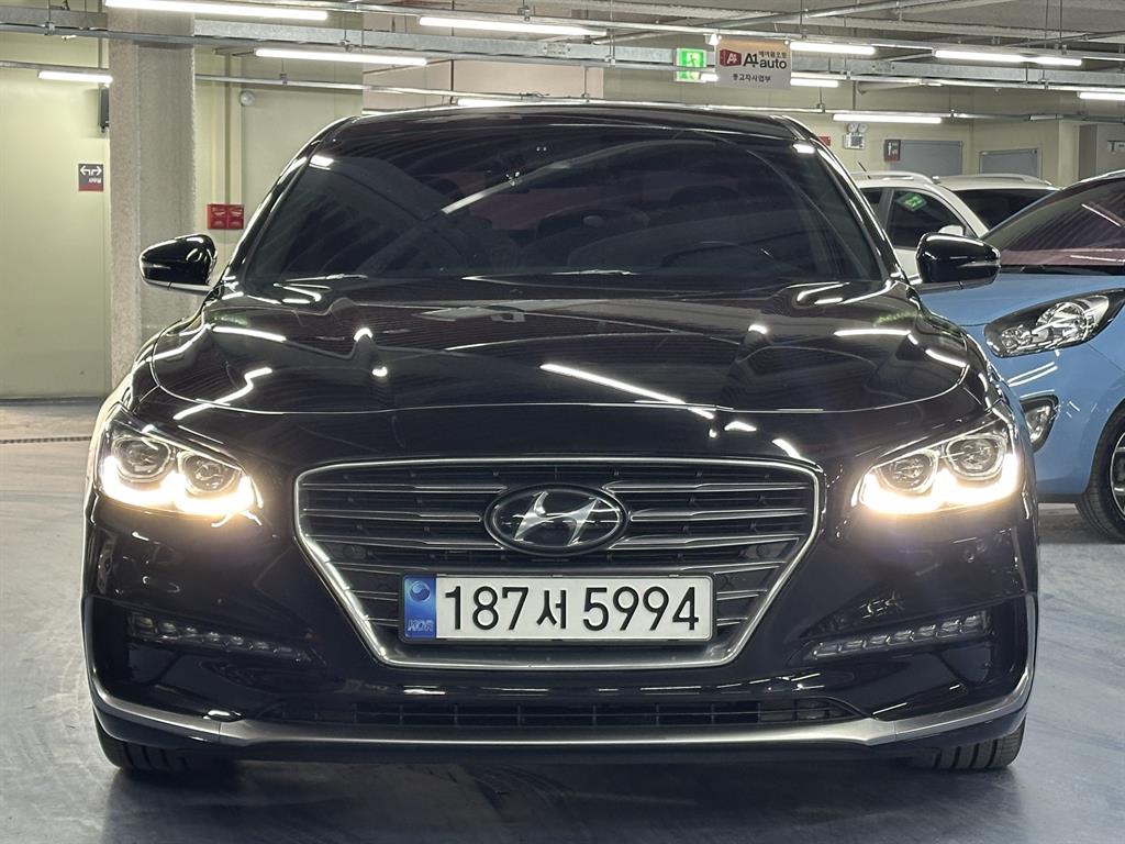 HYUNDAI Grandeur - Vista 2