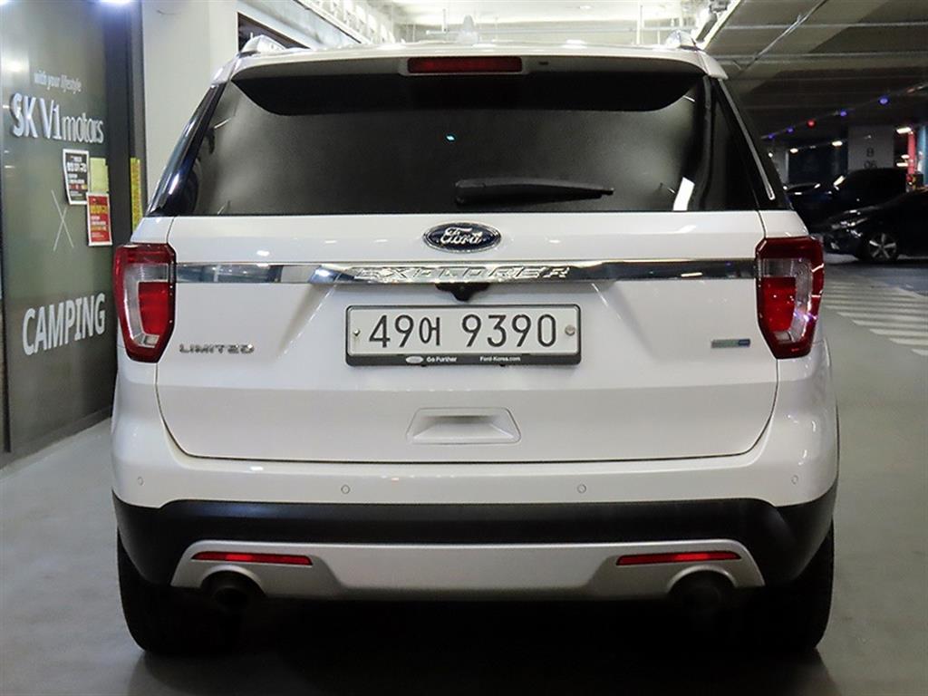 Ford Explorer - Vista 5