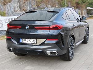 BMW X6 - Vista 6
