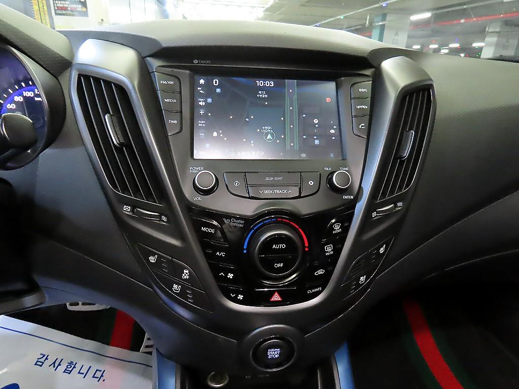 HYUNDAI Veloster - Vista 11