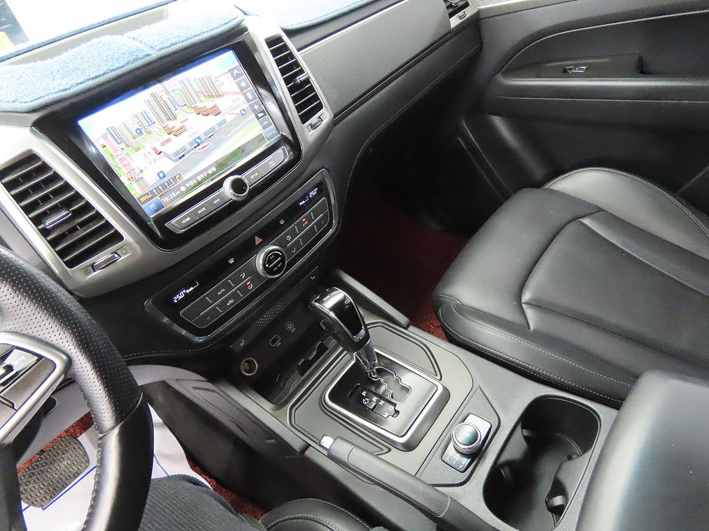 Ssangyong Rexton - Vista 8