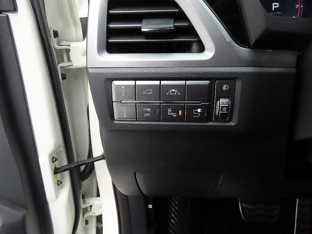 Ssangyong Korando - Vista 12