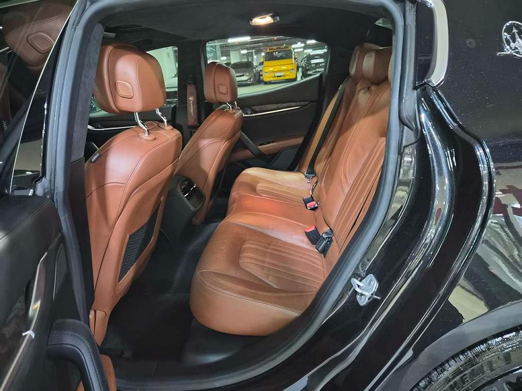 Maserati Ghibli - Vista 7