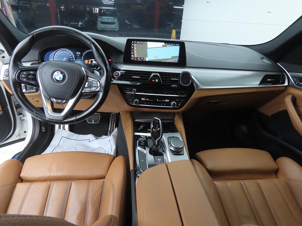 BMW 5 Series - Vista 7