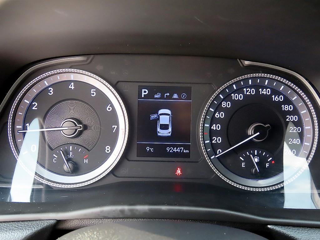 HYUNDAI Sonata - Vista 8