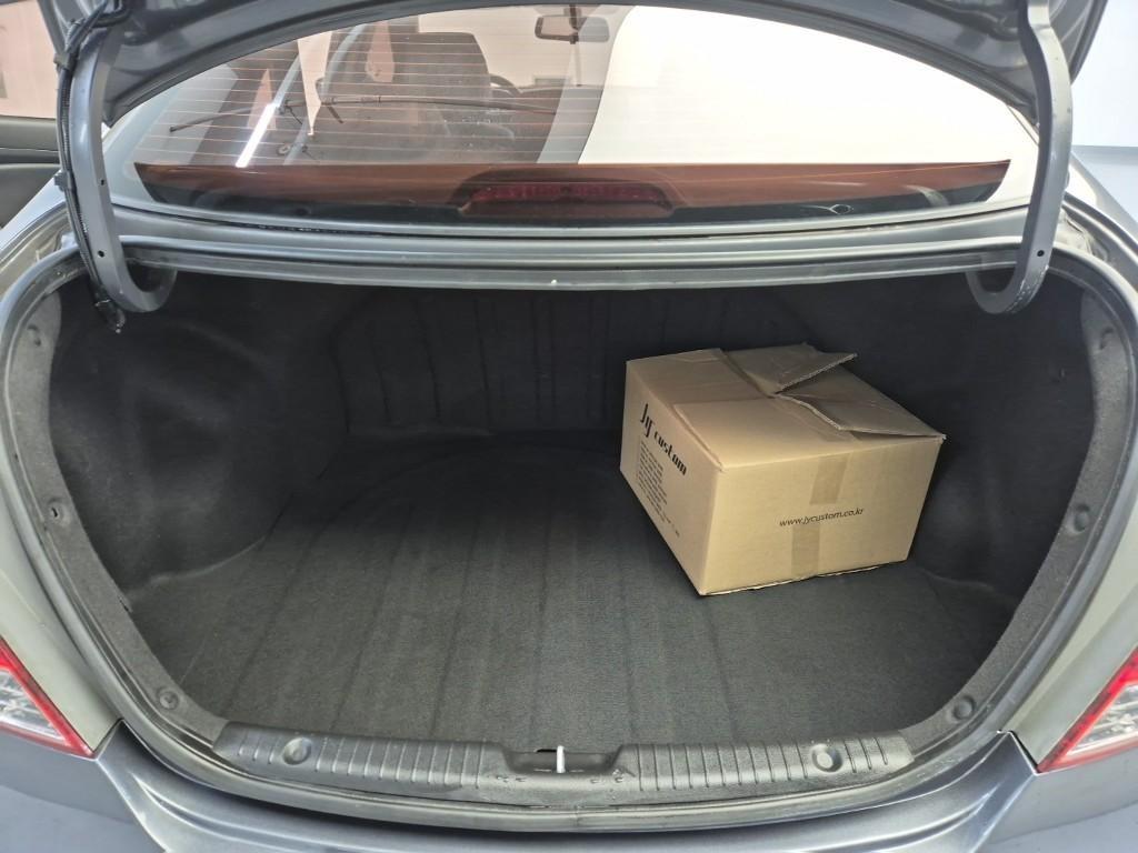 HYUNDAI Accent 2011 Gris - Importación desde Corea - HF Imports Iquique - Foto 18