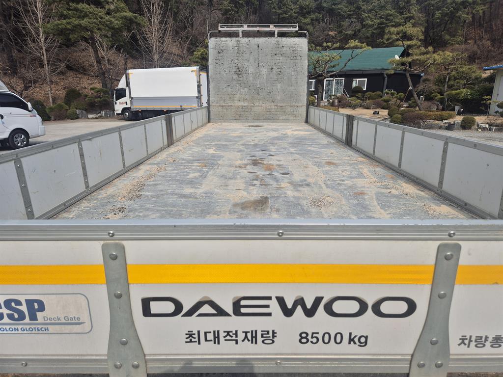 medium and large cargo Cargo - Vista 9