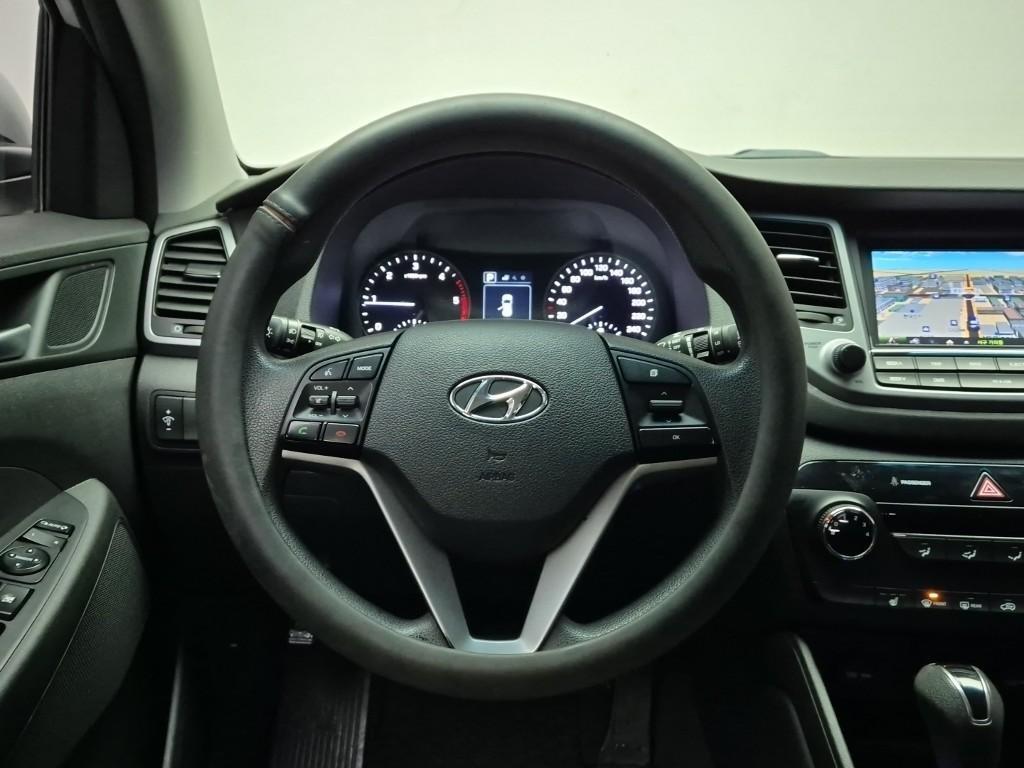 HYUNDAI Tucson - Vista 8