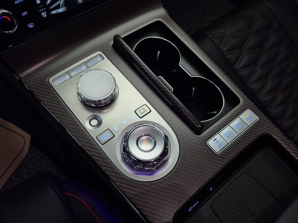 Genesis G80 2026 Gris - Importación desde Corea - HF Imports Iquique - Foto 17