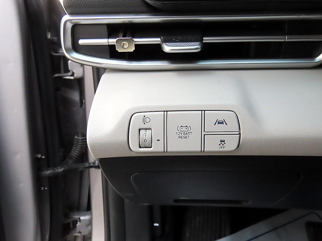 HYUNDAI Avante - Vista 12