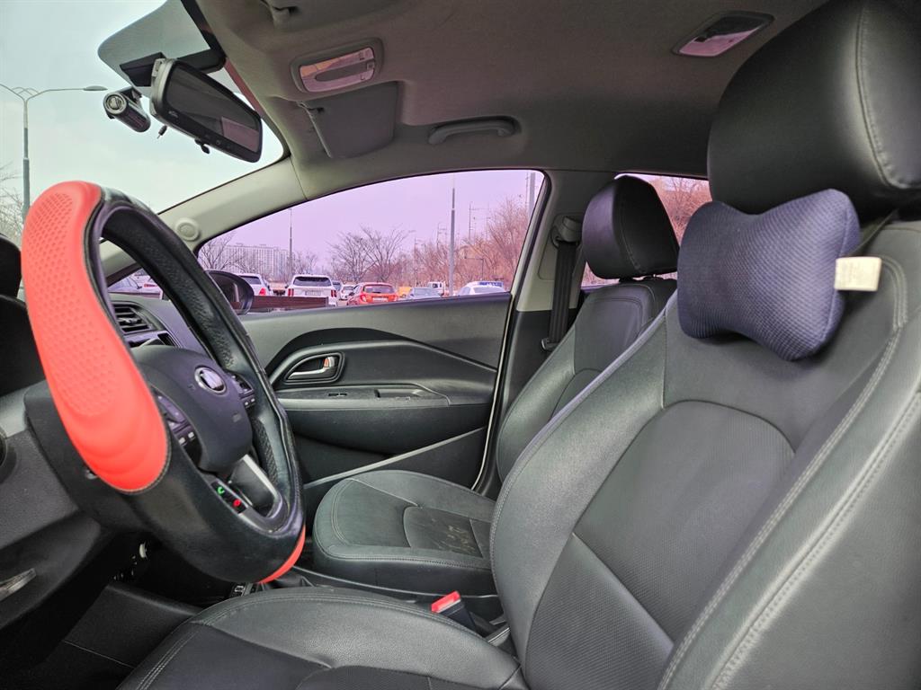 KIA Pride 2014 Blanco - Importación desde Corea - HF Imports Iquique - Foto 13